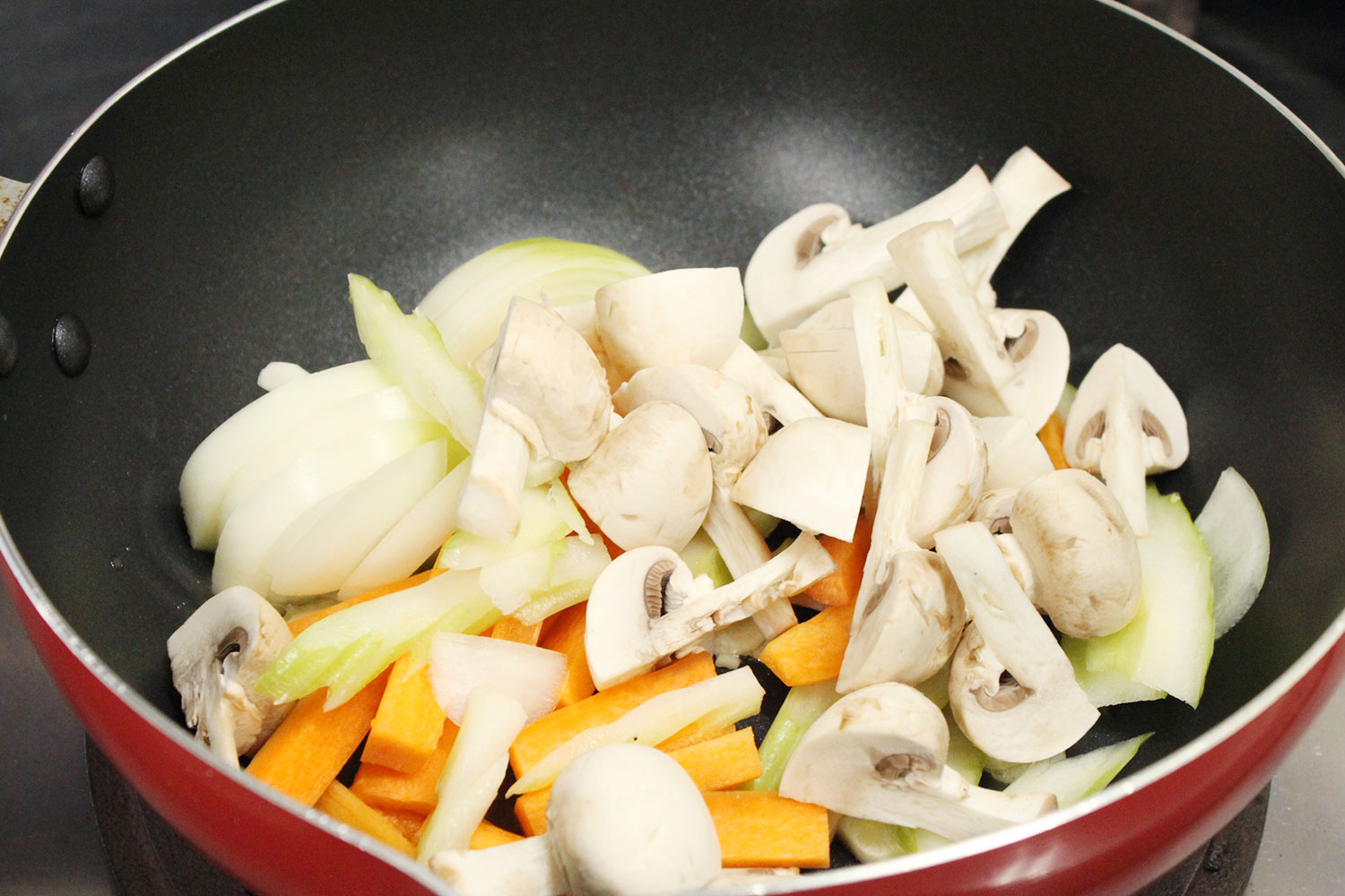 野菜を加える