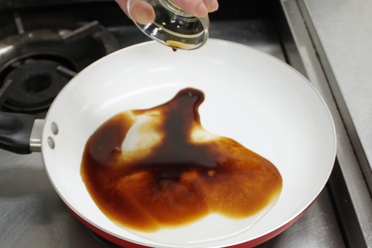 調味料を入れる