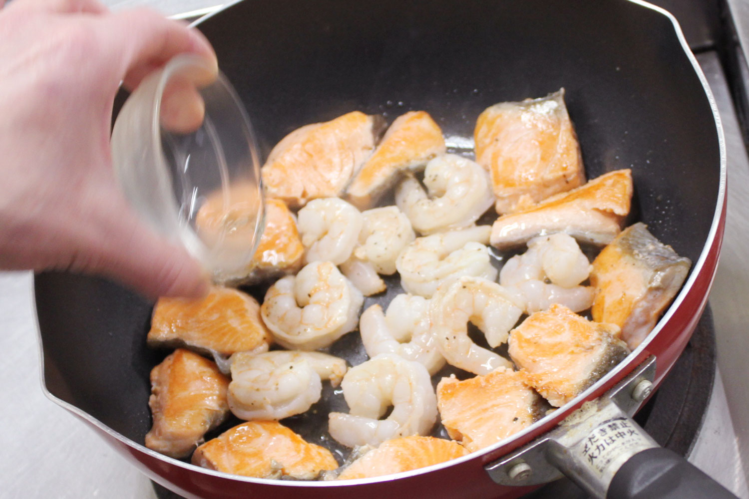 ワインを入れる