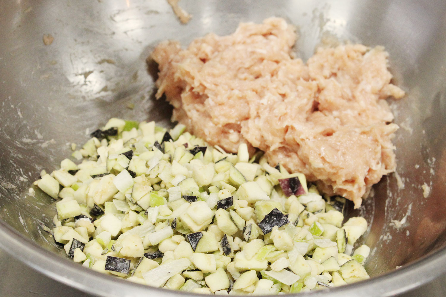 野菜を加える